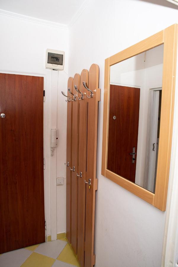 Lovely One Bedroom Apartment Nové Zámky 外观 照片
