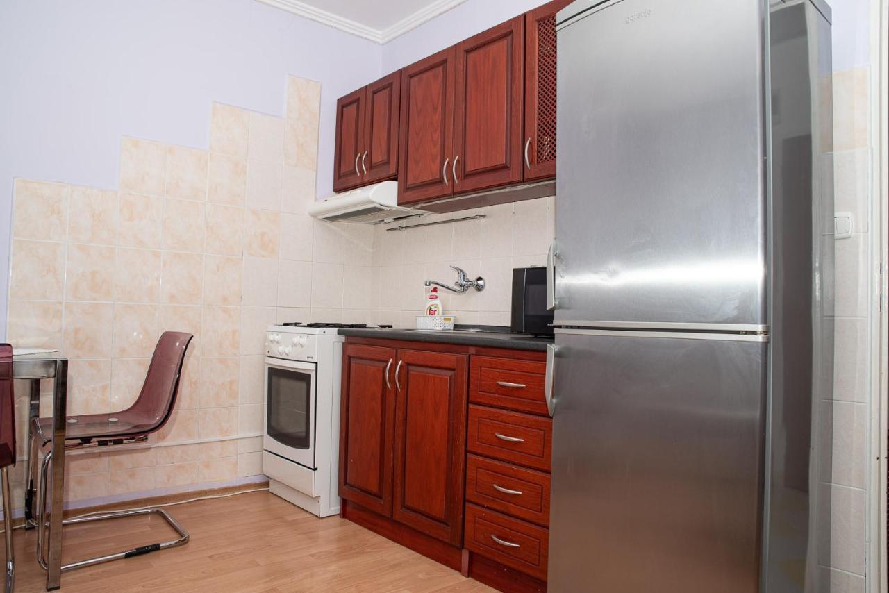 Lovely One Bedroom Apartment Nové Zámky 外观 照片